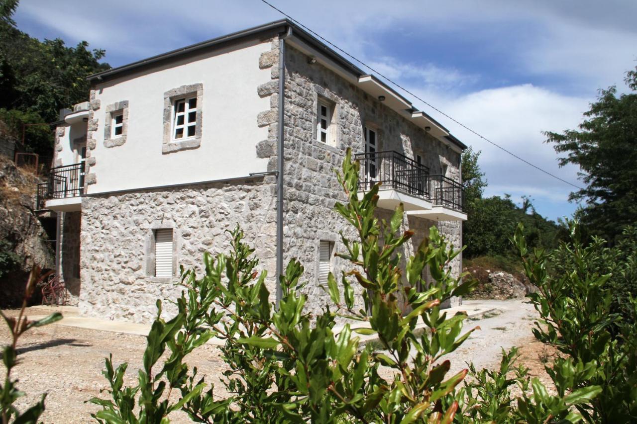 Skala Luxury Rooms Cetinje Exteriör bild