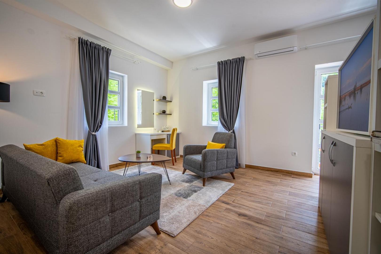 Skala Luxury Rooms Cetinje Exteriör bild