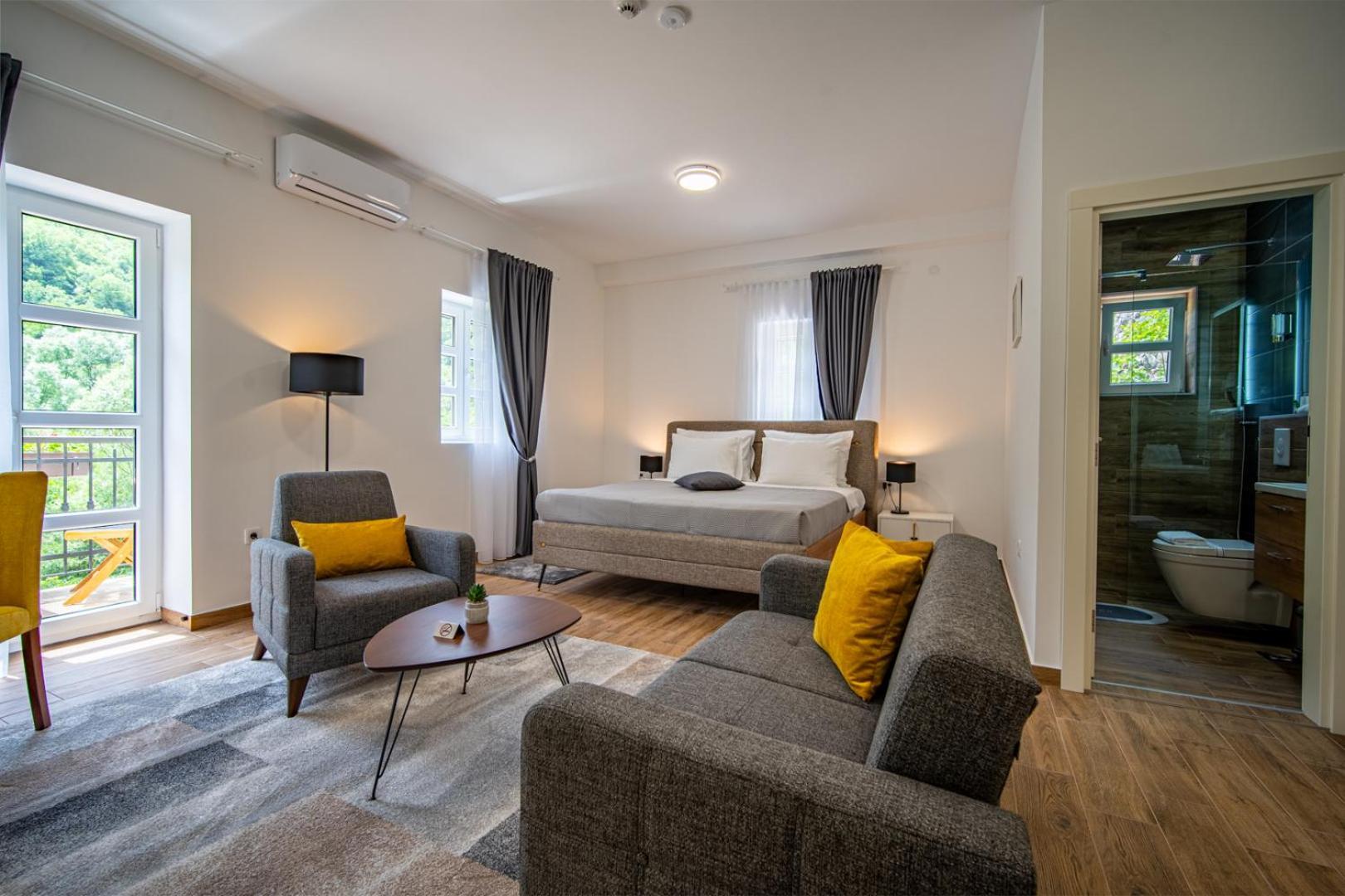 Skala Luxury Rooms Cetinje Exteriör bild