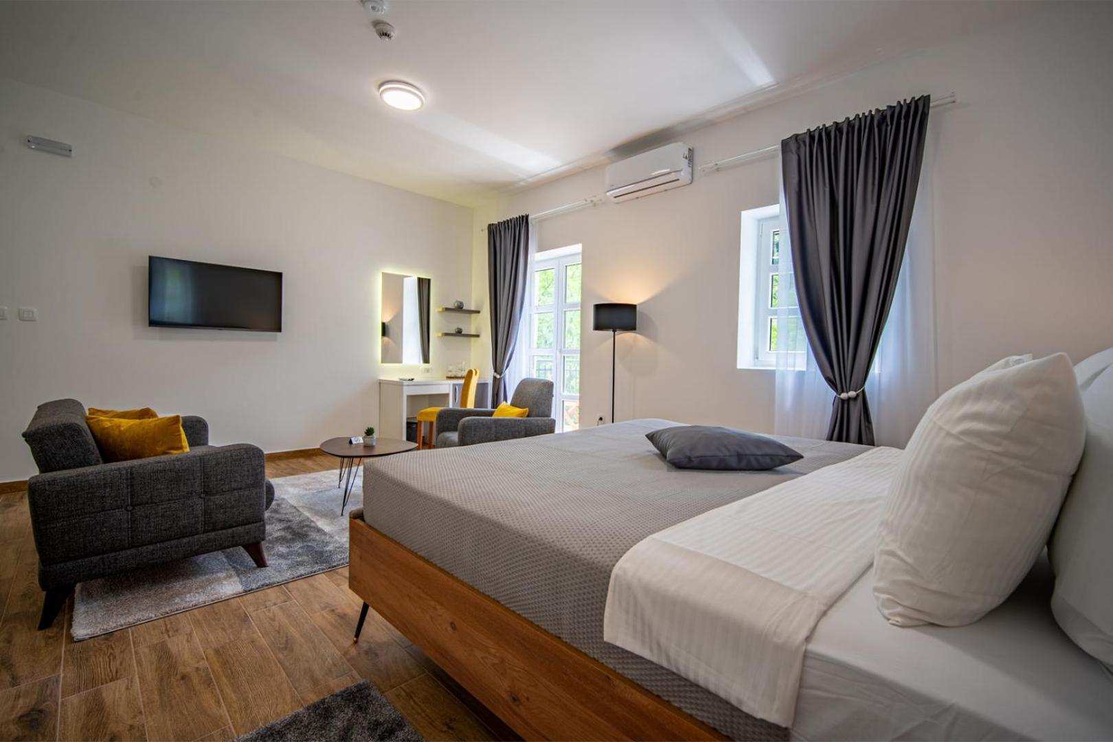 Skala Luxury Rooms Cetinje Exteriör bild